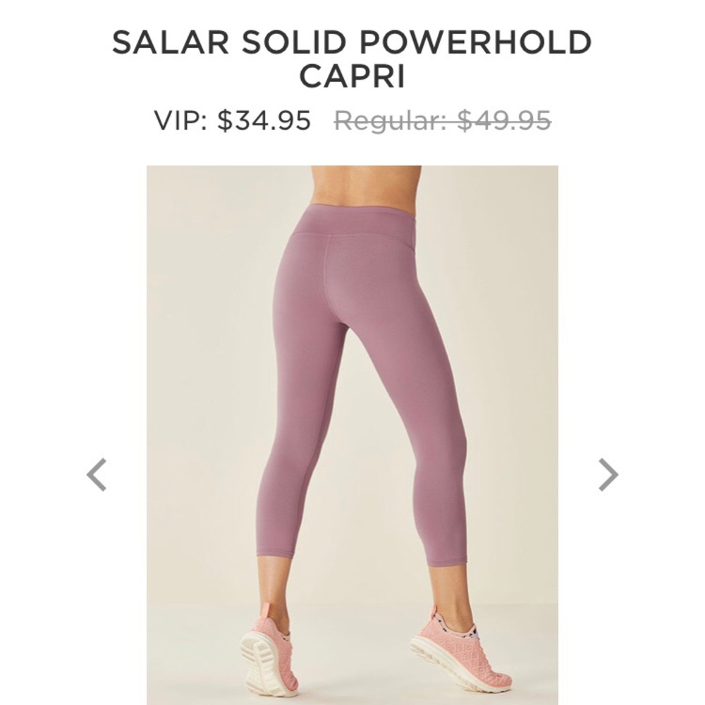 Salar Solid Powerhold Capri in the color Rouge